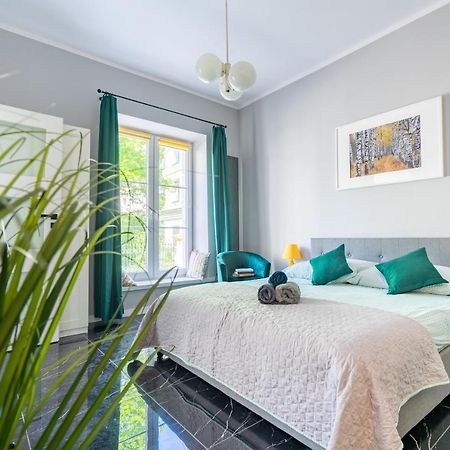 Stylish Studio In The Heart Of The City. Варшава Екстериор снимка
