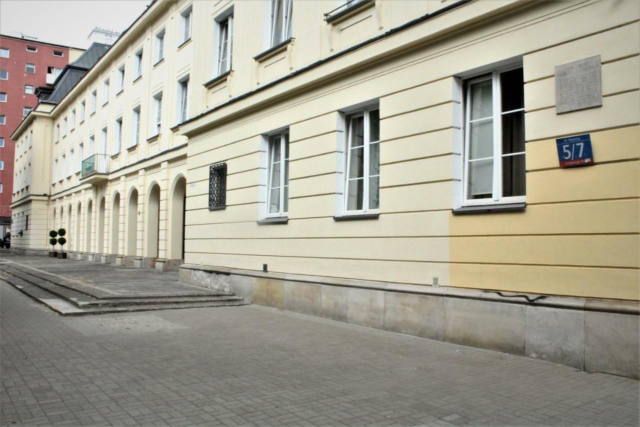 Stylish Studio In The Heart Of The City. Варшава Екстериор снимка