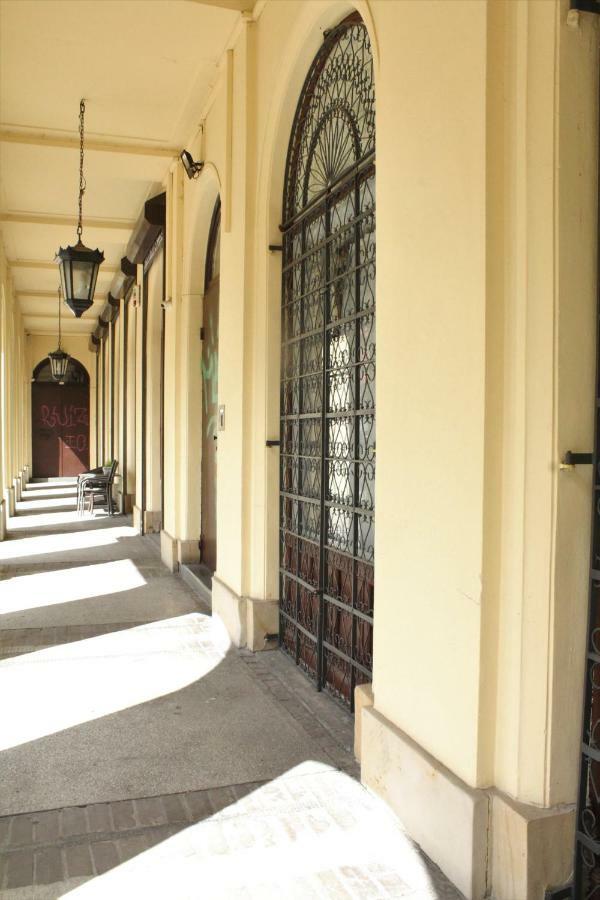 Stylish Studio In The Heart Of The City. Варшава Екстериор снимка